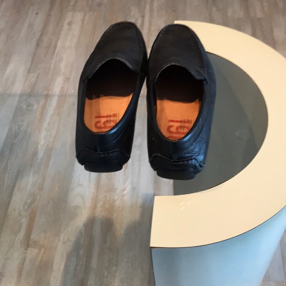 Black Soft Leather Penny Loafer EUC 1901 - Picture 2 of 5